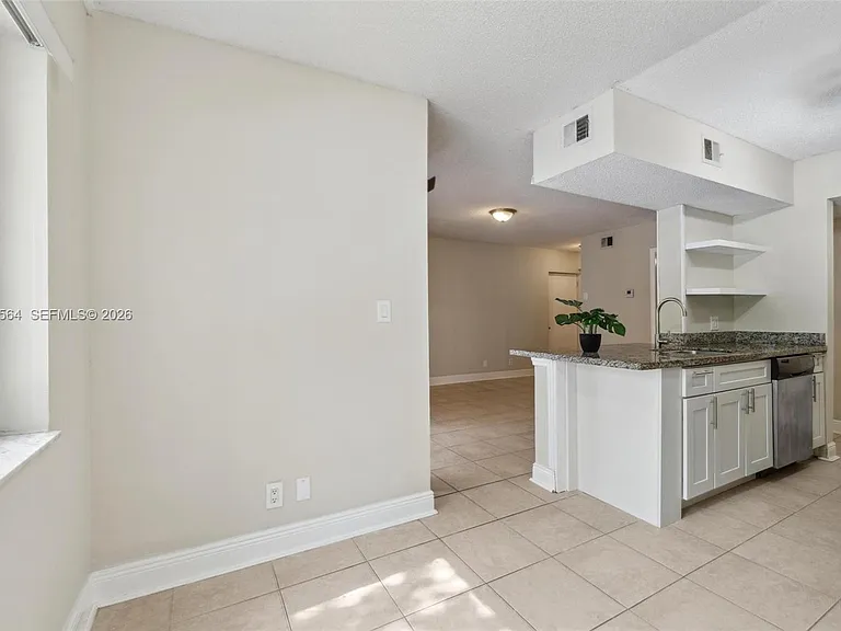 5672 Rock Island Rd #254 — Photo 7