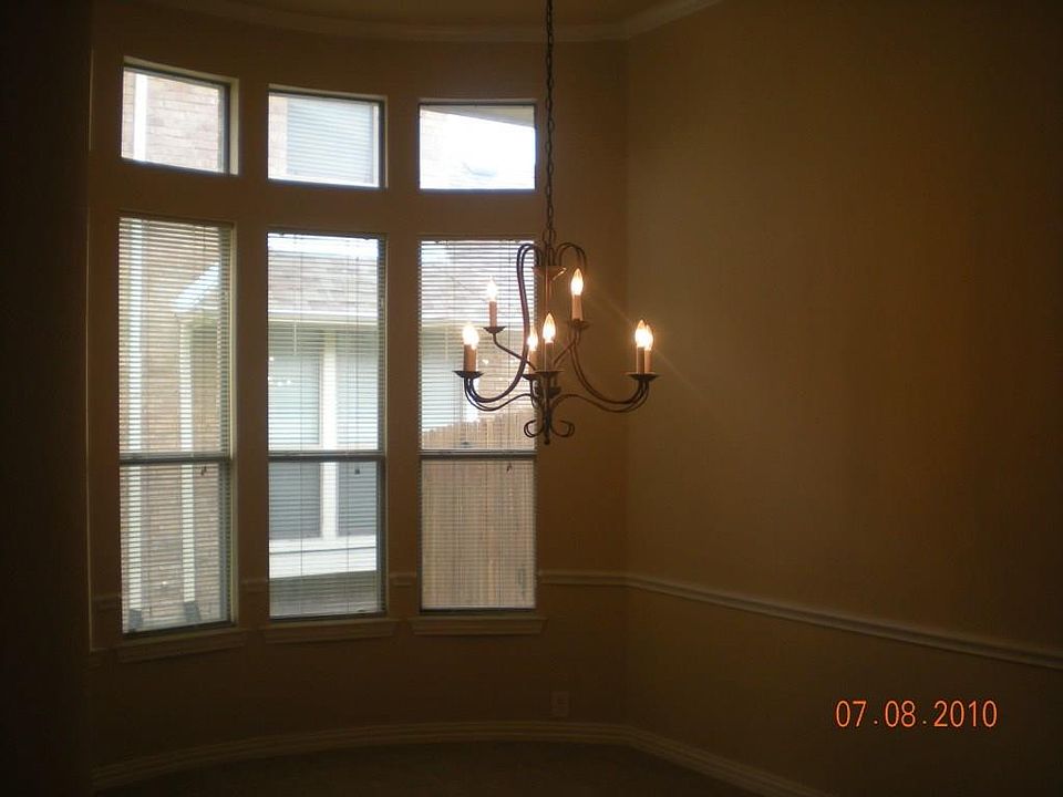 2nd image of 10976 Prescott Dr