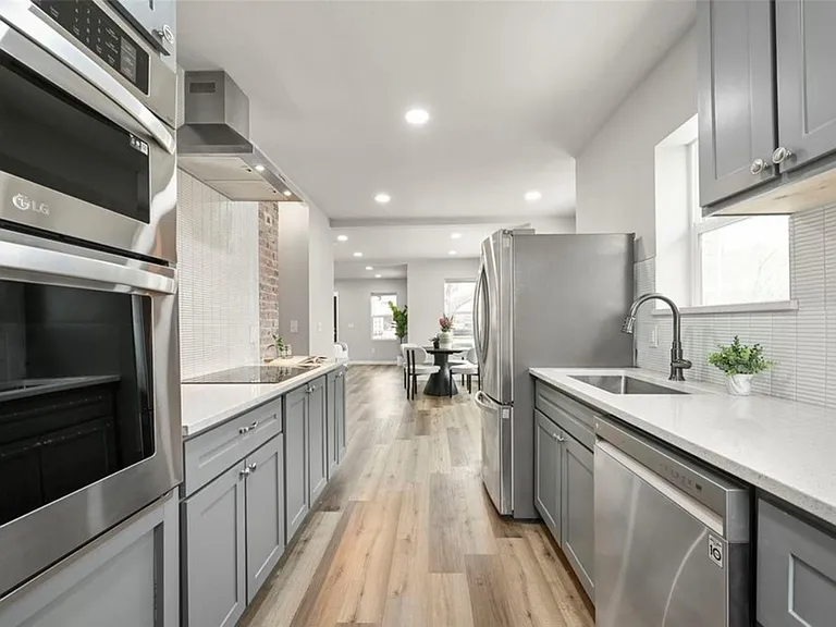 1149 S University Blvd — Photo 13