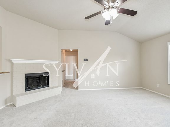 5th image of 520 Mitch St