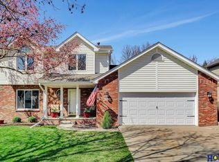 6815 S 51st St, Lincoln, NE 68516
