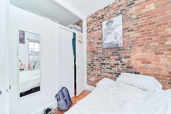 Rented by Living New York | media 9