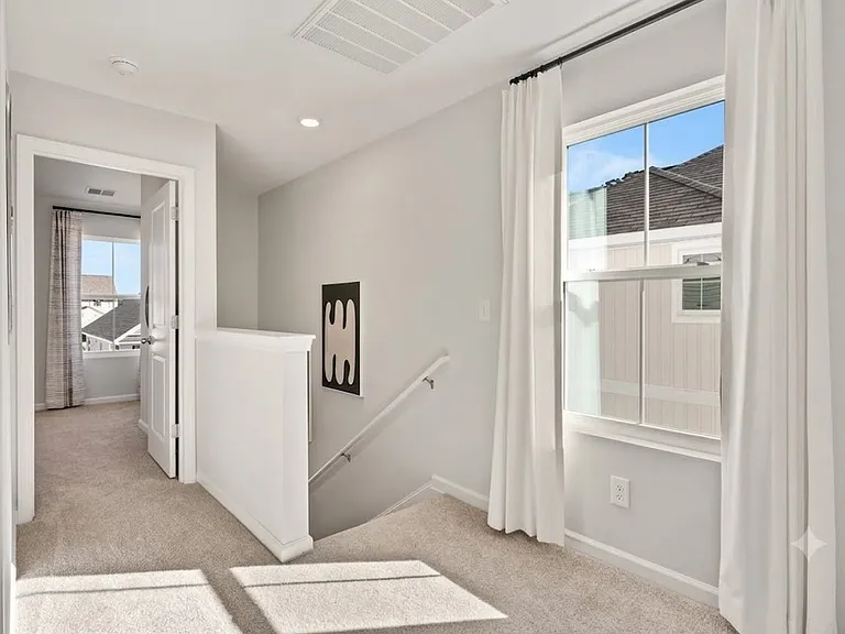 7 Whispering Oaks Cir — Photo 8