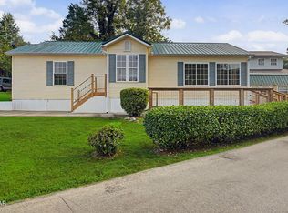 602 Whistling Swan St, Townsend, TN 37882