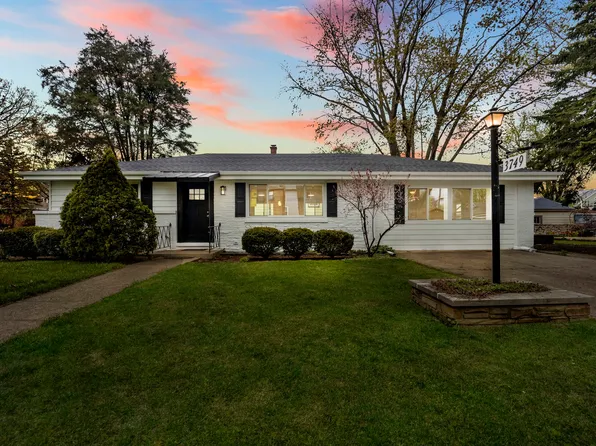 3749 Harrison Ave, Brookfield, IL 60513