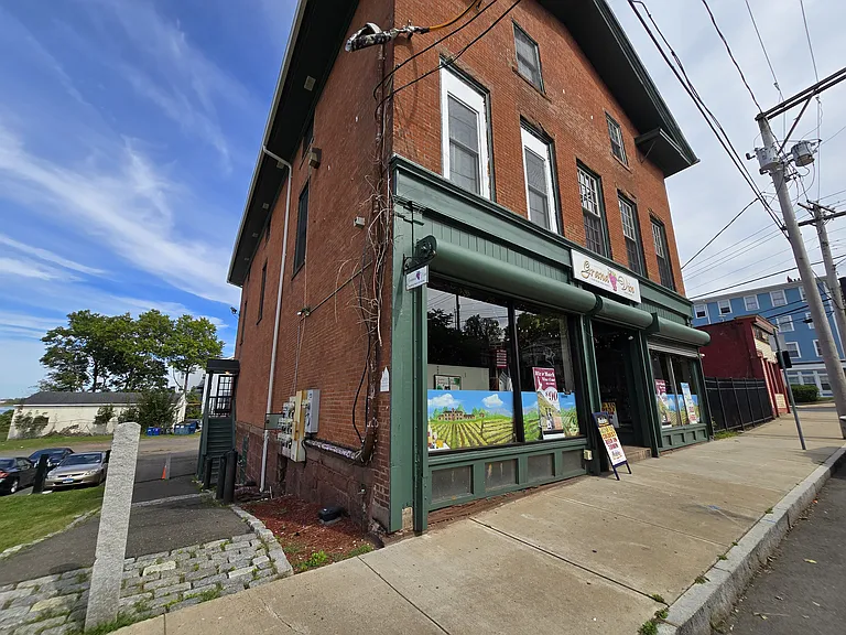 28 E Grand Ave #1B — Photo 11
