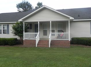 506 Springhill Dr, Newberry, SC 29108