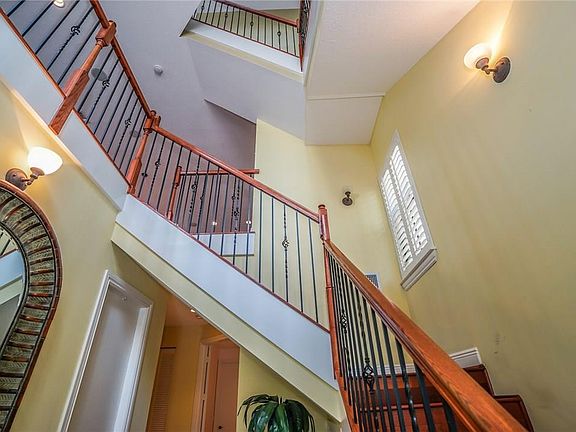 3rd image of 1307 NE 2nd Street #1307