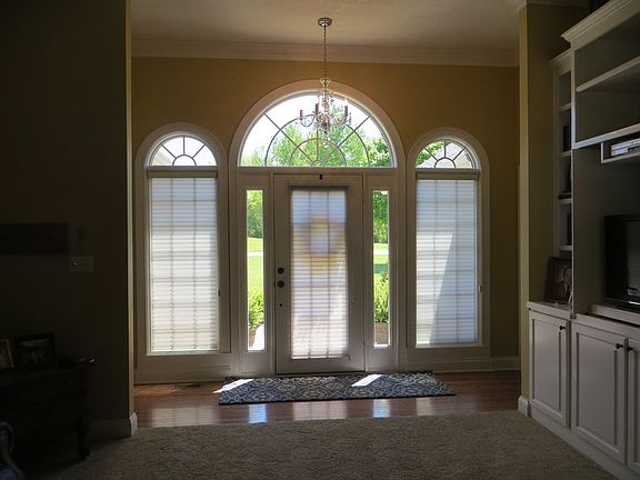 4th image of 4811 Oak Meadow Ct