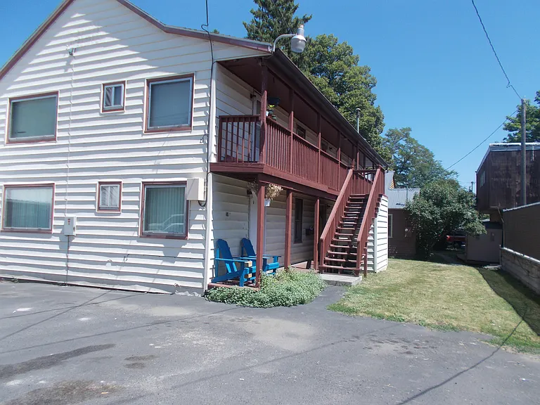 519.5 S Almon St #E — Photo 1