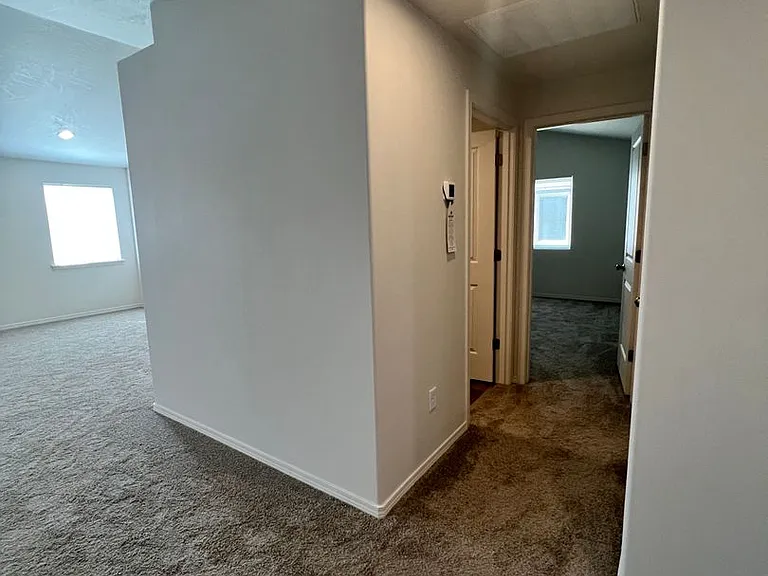 1023 W Aspen Rd — Photo 13