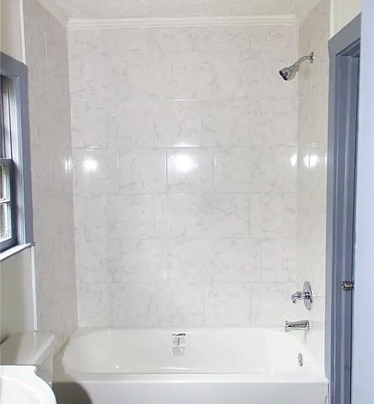 2418 Crestview Ave — Photo 17