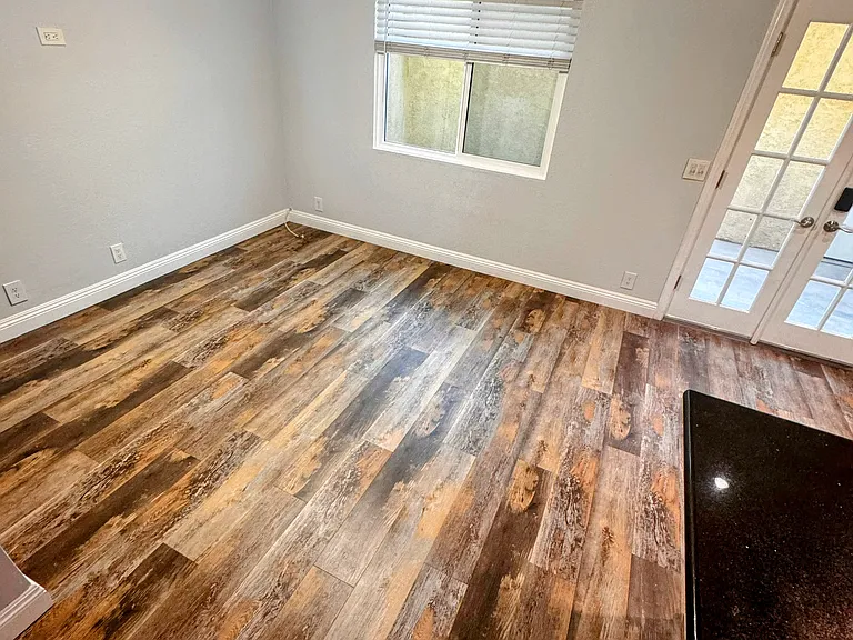9903 Cedar St #4 — Photo 3