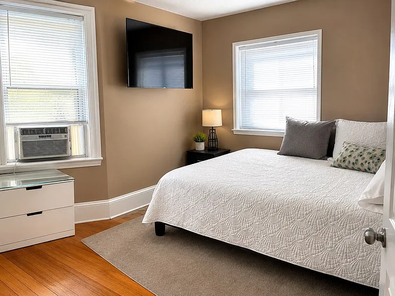 1732 Broad St #1 — Photo 6