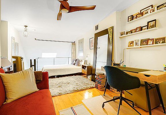 5th image of 211 Thompson St Penthouse K