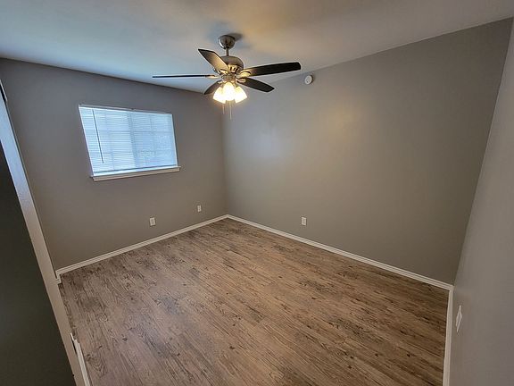 5th image of 844 E Sunshine Dr #102