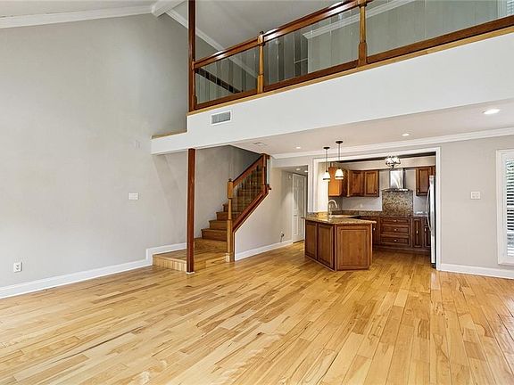 5th image of 2 Spinnaker Ln