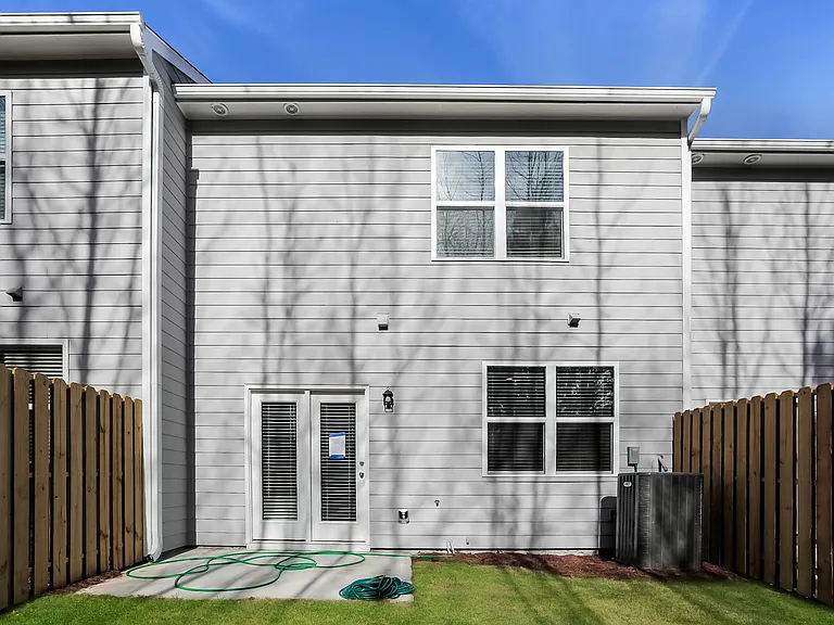 2567 Coventry St SW — Photo 14