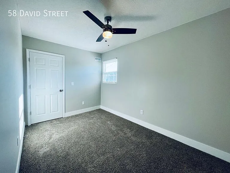 58 David St — Photo 17