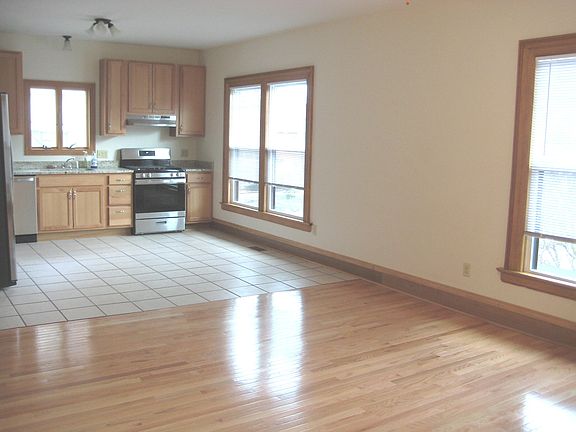 4th image of 25 Wilmer St