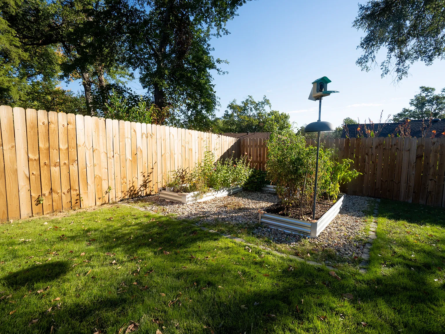4 bed, 1857 sqft, $2,500 — Photo 4