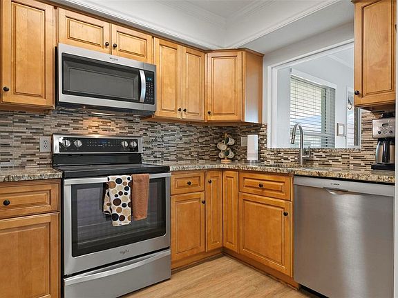 2nd image of 1040 Cockrill St