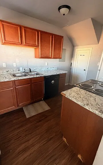 1931 NE 25th St #10 — Photo 10