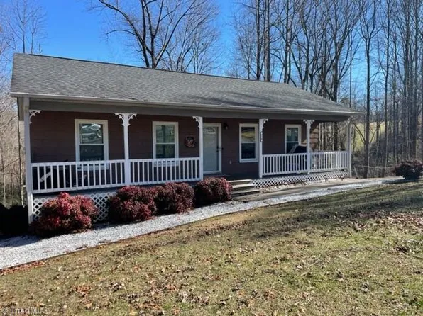 318 Grand St, Millers Creek, NC 28651