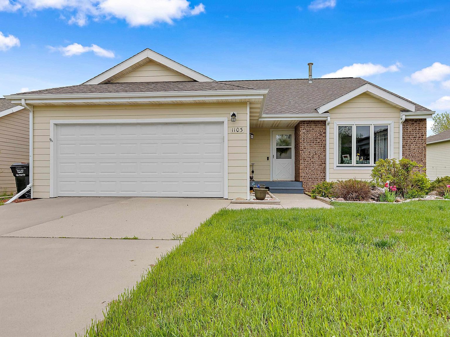 1103 Field View Dr, Rapid City, SD 57701 | Zillow