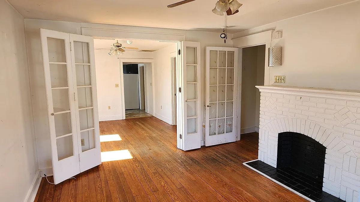 Building Photo - 56 Amm St #37