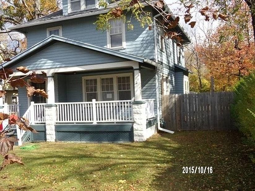 1st image of 379 N Main St