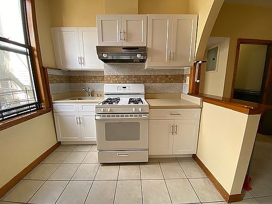 1st image of 100 Bushwick Ave #2