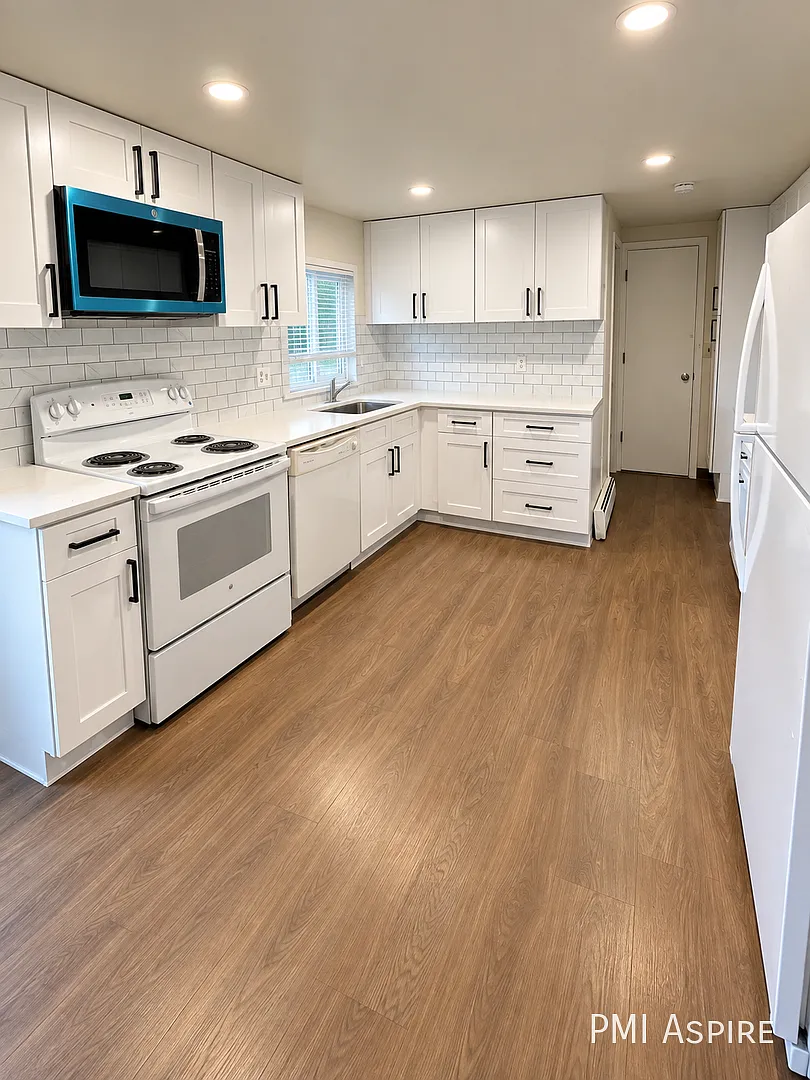 Move In Ready, Located Exactly In Front Of Lake Loveland — Photo 1