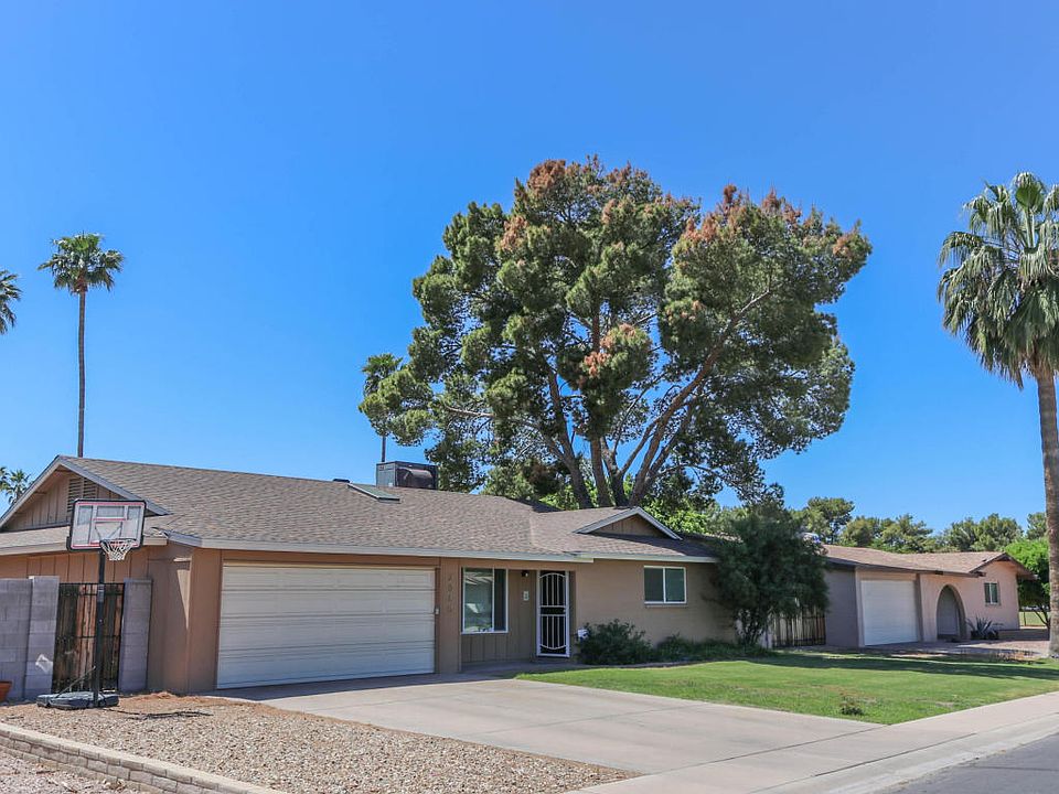 1st image of 2065 E Greenway Dr