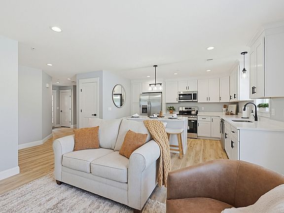 2nd image of 321 Winthrop St #102