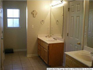 5th image of 10032 Petersburg Dr