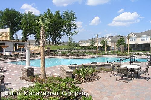 1st image of 2531 Stockton Dr