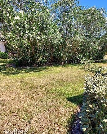 3rd image of 1211 Arcola Dr