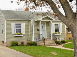 735 N Wenger Ave, Mishawaka, IN 46544
