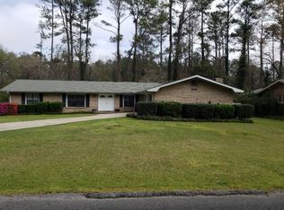 516 Skyway Dr, Warner Robins, GA 31088