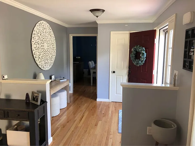 64 Hawthorne Cir — Photo 10