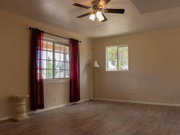 4th image of 10344 Newcastle Dr