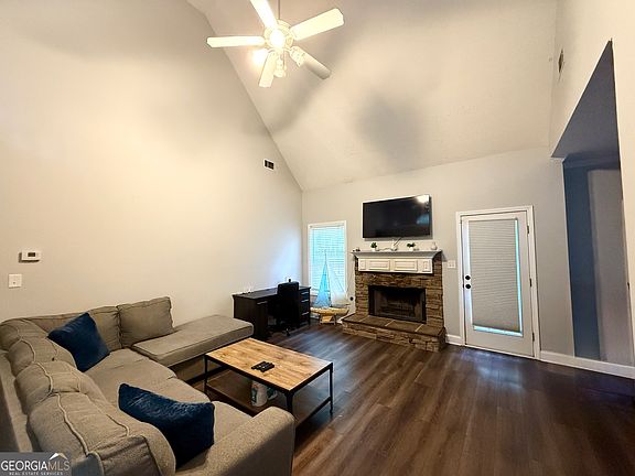 5th image of 158 River Park Cir