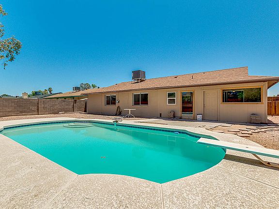 5th image of 4138 W Wood Dr