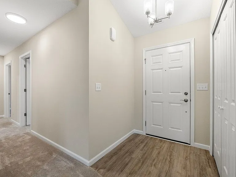 305 E Toledo St — Photo 7