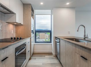 1488 Bertram St, Kelowna, BC V1Y2G2