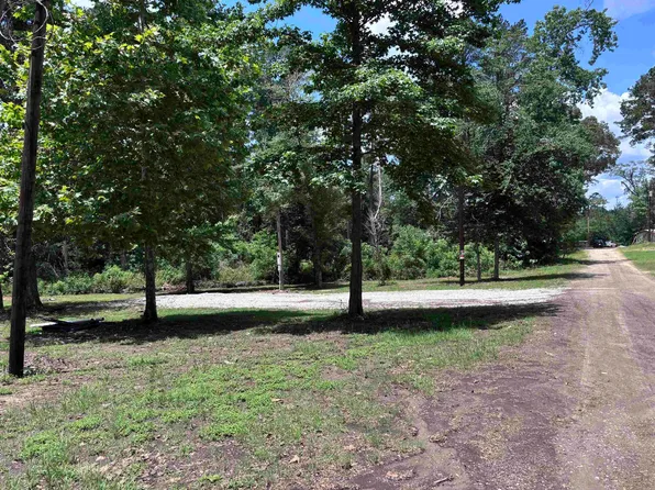 Cindy St N, Brookeland, TX 75931