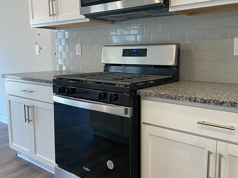 111 David Hill Dr — Photo 18