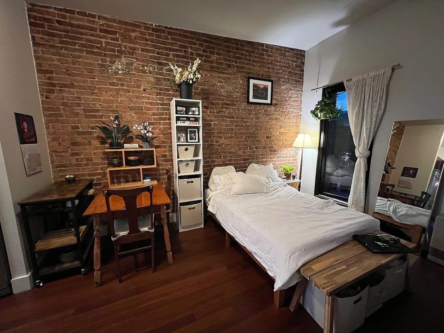 516 East 6th Street — Photo 2