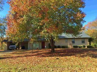 123 Roosevelt Rd, Hooks, TX 75561